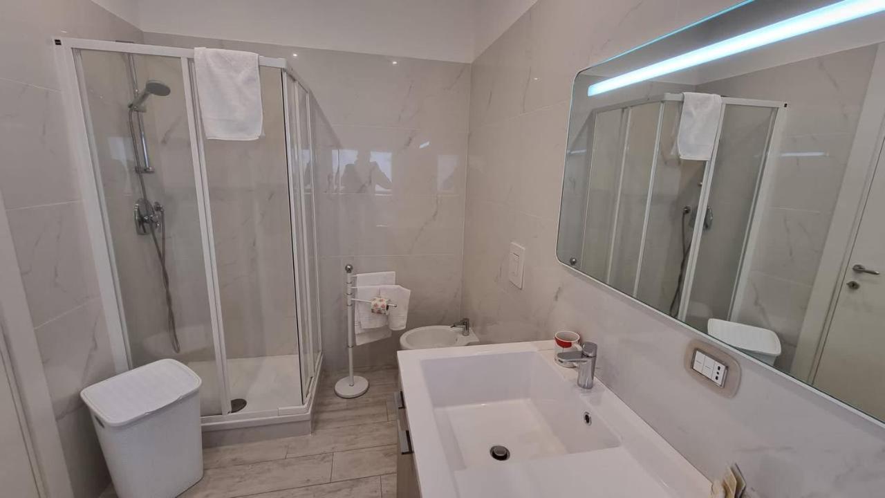 Central Home Tarente Extérieur photo